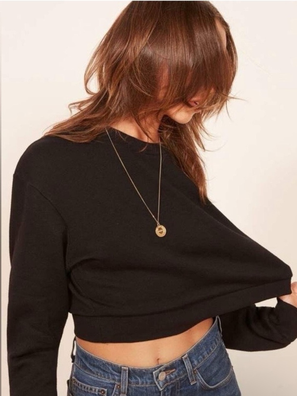 Reformation Hunter Black Cropped Crewneck Sweatshirt - Size Medium